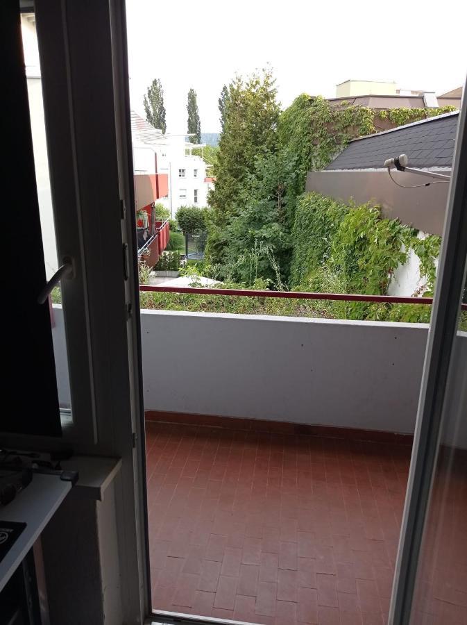 Ferienwohnung Mit Balkon In Krumpendorf Εξωτερικό φωτογραφία